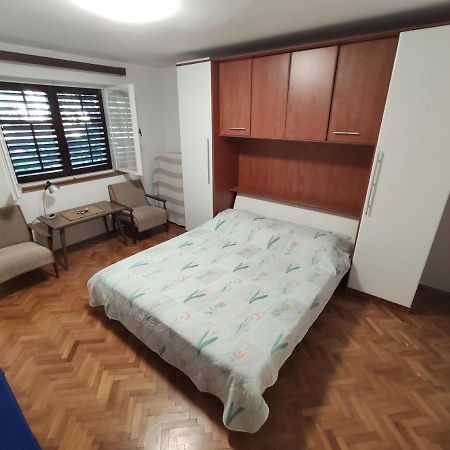 Peaceful Apartment 30 Meters From Sea Задар Екстериор снимка