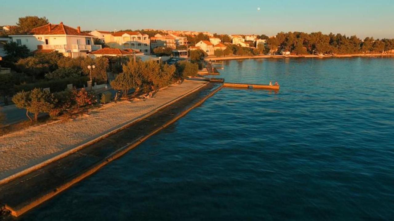 Peaceful Apartment 30 Meters From Sea Задар Екстериор снимка