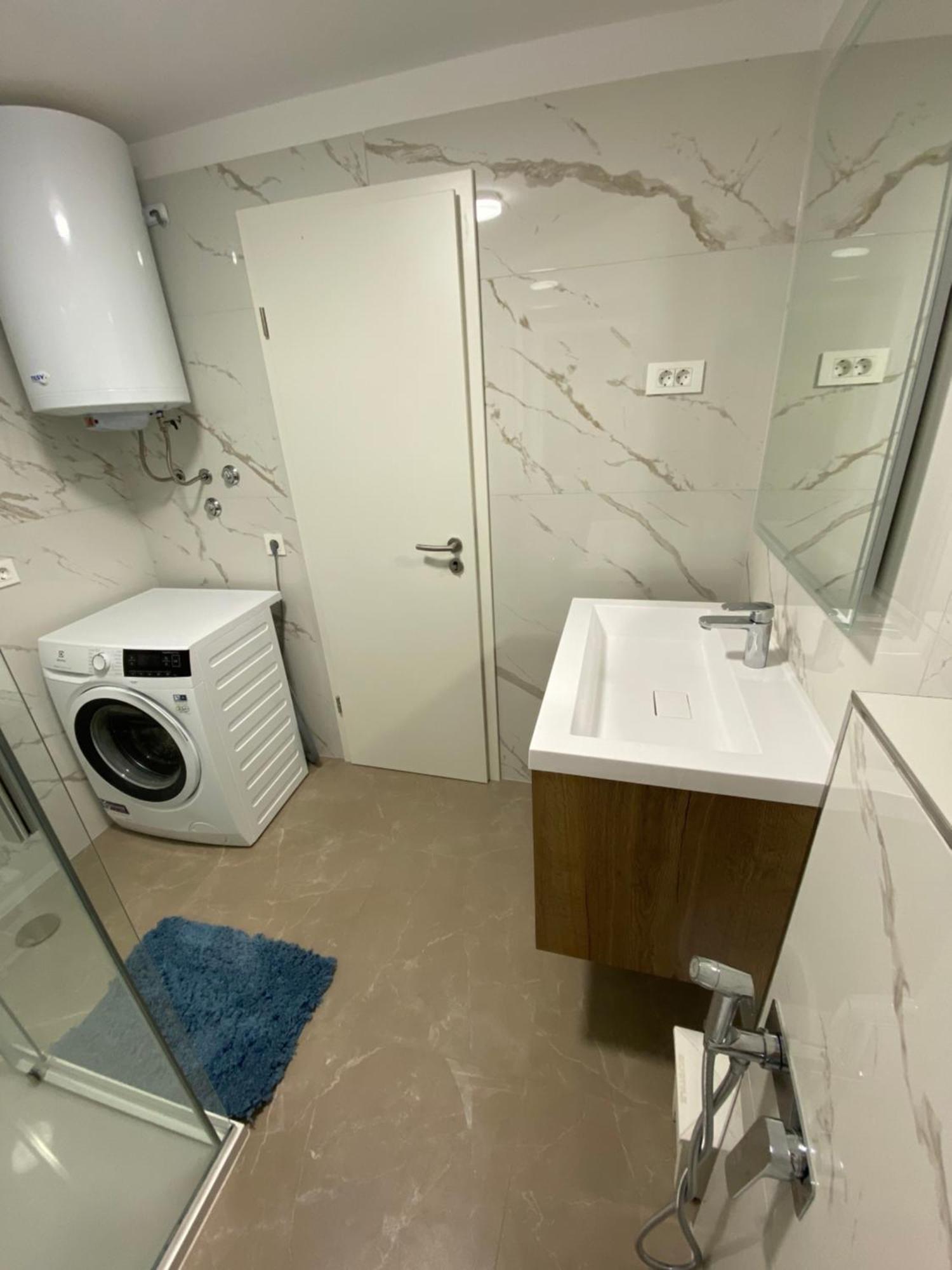 Peaceful Apartment 30 Meters From Sea Задар Екстериор снимка